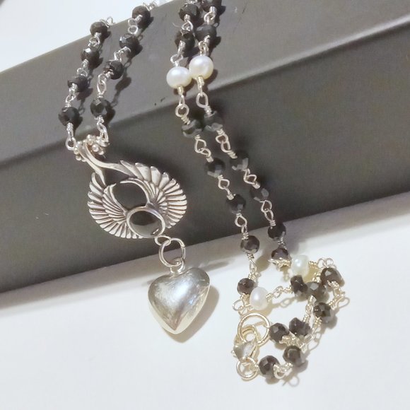 Vintage Sterling Silver Onyx Bezel Set Angel Wings Rosary Bead - Picture 3 of 14